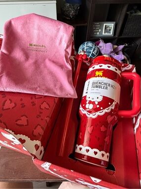 Stanley Red and Pink Hello Kitty Quencher Tumbler